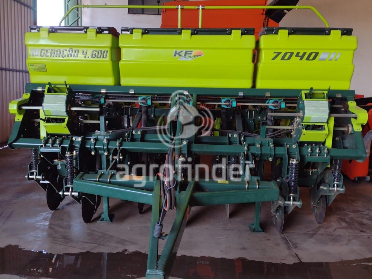 Plantadeira de Verão KF 7040 A ano 2022 | agrofinder